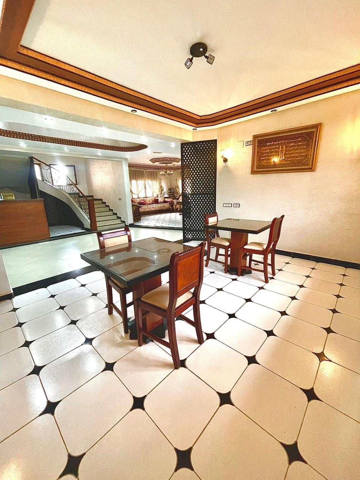 Maison D'Hotes Familiale "Dar Aboulanwar" El Yadida Exterior foto
